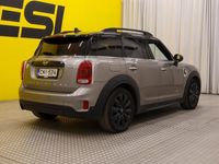 käytetty Mini Cooper Countryman SE ALL4 Experience / LED- valot / Navigointi / Sporttipenkit / Parkkitutkat / Juuri huollettu! / Suomi-auto