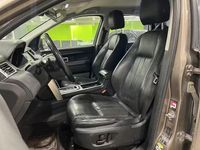 Käytetty Land Rover Discovery Sport First Edition 190 HP (139 kW) 2015 Hopea / harmaa Katumaasturi