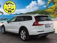 Käytetty Volvo V60 CC Business Edition 197 HP (144 kW) 2023 Farmari