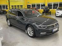 käytetty VW Passat Variant Executive 2,0 TDI 140 kW (190 hv) 4MOTION DSG - Adaptiivinen vakkari, Tutkat, Kamera, Vetoko