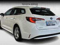 Käytetty Toyota Corolla Edition 122 HP (89 kW) 2022 Valkoinen Farmari