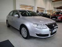 käytetty VW Passat Variant Highline 2,0 TDI 103kW BlueMotion / Kauko-Webasto / Panorama / Bluetooth / Bi-Xenon /