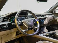 käytetty Audi e-tron 55 quattro / Adapt. vakkari / B&O -äänentoisto / Ilma-alusta / Panorama / Vetokoukku / Keyless