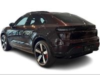 Käytetty Porsche Macan Turbo 469 kW (639 HP) 2025 Ruskea (beige) Katumaasturi