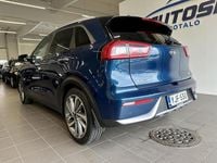 Käytetty Kia Niro EX 105 HP (77 kW) 2017 Sininen Katumaasturi