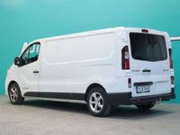 käytetty Renault Trafic dCi 120 TwinTurbo L2H1 6,0 m3 NAVI+ ALV ** Juuri tullut / Webasto / Koukku / P-Kamera / Navi / Vakkari **