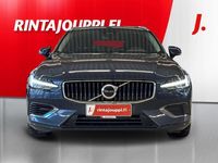 Käytetty Volvo V60 Core 350 HP (257 kW) 2023 Sininen Farmari