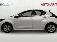 Käytetty Toyota Yaris Hybrid Active 116 HP (85 kW) 2020 Viistoperä