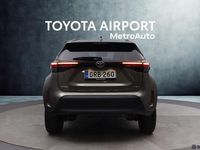 Käytetty Toyota Yaris Cross 116 HP (85 kW) 2024 Met. ruskea (beige) Katumaasturi