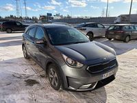 Käytetty Kia Niro EX 105 HP (77 kW) 2016 Harmaa Katumaasturi