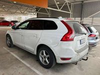 käytetty Volvo XC60 D5 AWD R-Design aut - 3kk lyhennysvapaa - Jätti varusteet! Adaptiivinen vakkari / Panoraama / Nahat / Blis / Vetokoukku / Iso navi - Ilmainen kotiintoimitus!