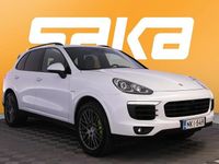 Käytetty Porsche Cayenne S E-Hybrid Platinum Edition 462 HP (339 kW) 2017 Katumaasturi