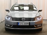 käytetty VW Passat Variant Comfortline 1,8 TSI 118 kW (160 hv) DSG-automaatti ** Suomi-auto / Webasto / Koukku / Tutkat / Xenon / Lohko **