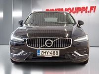 Käytetty Volvo V60 Inscription 150 HP (110 kW) 2020 Musta Farmari