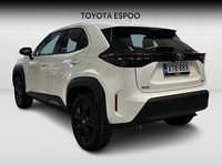 Käytetty Toyota Yaris Cross Active 116 HP (85 kW) 2025 Valkoinen Katumaasturi