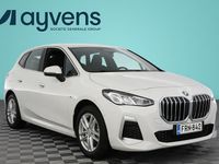 Käytetty BMW 225 Active Tourer M Sport 245 HP (180 kW) 2023 Valkoinen Tila-auto