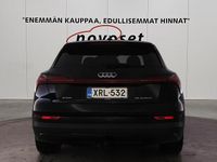 Käytetty Audi e-tron 230 kW (313 HP) 2020 Musta Katumaasturi