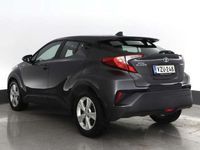 käytetty Toyota C-HR 1,8 Hybrid Style ** JUURI TULLUT / Huippuvarusteet / Keyless Go / Adapt. vakkari / P-Kamera / Nahat **