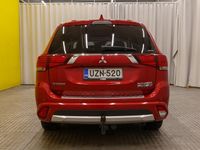 Käytetty Mitsubishi Outlander P-HEV Instyle 121 HP (88 kW) 2016 Katumaasturi