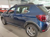 Käytetty Dacia Sandero Stepway 90 HP (66 kW) 2019 Sininen Viistoperä