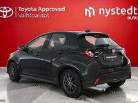 Käytetty Toyota Yaris Hybrid 116 HP (85 kW) 2024 Musta Viistoperä