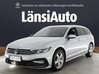 Käytetty VW Passat R-line 150 HP (110 kW) 2022 Harmaa Farmari
