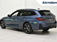 Uusi BMW 330e M Sport 292 HP (214 kW) 2026 Artic race blue meta Farmari