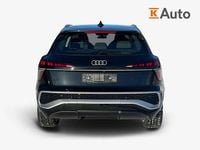 Uusi Audi Q3 S-Line 268 HP (197 kW) 2026 Musta Katumaasturi