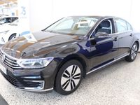 käytetty VW Passat Sedan GTE Plug-In Hybrid 160 kW (218 hv) DSG-autom. / Jakohihna vaihdettu / Kattoluukku / Navi...