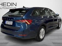 Käytetty Skoda Octavia Ambition 150 HP (110 kW) 2022 Sininen Farmari