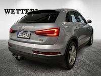 Käytetty Audi Q3 Business 180 HP (132 kW) 2015 Hopea Katumaasturi