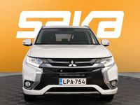 Käytetty Mitsubishi Outlander P-HEV Instyle 121 HP (88 kW) 2016 Farmari