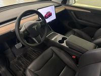 Käytetty Tesla Model Y Performance 336 kW (457 HP) 2024 Punainen Katumaasturi