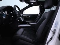 käytetty Mercedes E220 CDI BE T A Juuri Saapunut AMG-Styling | Distronic+ | H&K | Vetokoukku | Panorama | ILS |