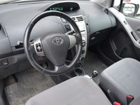 käytetty Toyota Yaris 1,3 VVT-i Superior 5ov MultiMode ** Suomi-auto / Ilmastointi / Lohkolämmitin & sisäpistoke / Vetokoukku **