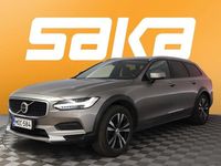 Käytetty Volvo V90 CC Business Edition 235 HP (172 kW) 2022 Farmari