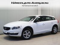 Käytetty Volvo V60 CC Business Edition 190 HP (139 kW) 2017 Valkoinen Farmari