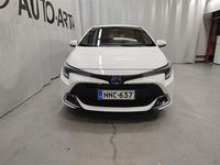 Käytetty Toyota Corolla Edition 138 HP (101 kW) 2023 Valkoinen Farmari