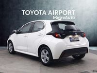 Käytetty Toyota Yaris Active 114 HP (83 kW) 2023 Valkoinen Viistoperä