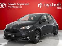 Käytetty Toyota Yaris Hybrid 116 HP (85 kW) 2024 Musta Viistoperä