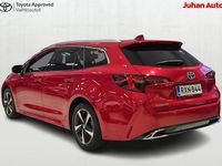 Käytetty Toyota Corolla Edition 140 HP (102 kW) 2025 Punainen Farmari