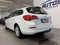 Käytetty Opel Astra Enjoy 110 HP (80 kW) 2013 Valkoinen Farmari