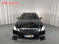 Käytetty Mercedes E220 Avantgarde 170 HP (125 kW) 2010 Musta Farmari