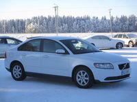 Käytetty Volvo S40 Kinetic 109 HP (80 kW) 2008 Valkoinen Sedan