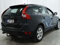 käytetty Volvo XC60 D5 AWD Summum aut - 3kk lyhennysvapaa - // Jakohihna vaihdettu / Nahkaverhoilu / Webasto / Vakkari / Vetokoukku* - Ilmainen kotiintoimitus!