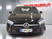 Käytetty Mercedes A180 Business 136 HP (100 kW) 2019 Musta Viistoperä