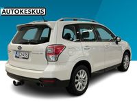 käytetty Subaru Forester 2,0i XS CVT ** Nelikko / Vetokoukku **