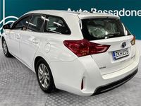 Käytetty Toyota Auris Touring Sports Active 99 HP (72 kW) 2014 Farmari