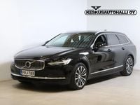 Käytetty Volvo V90 Core 350 HP (257 kW) 2023 Musta Farmari