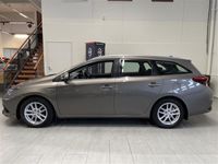 käytetty Toyota Auris Touring Sports 1,8 Hybrid Active ** 1,99% + kulut ** Lämpöpaketti ** Tutkat ja kamera **